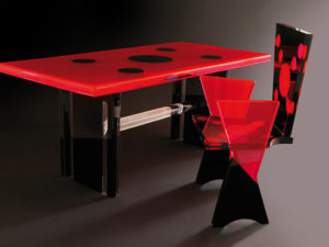 Plexiglass desk 'Coccinella' by Poliedrica